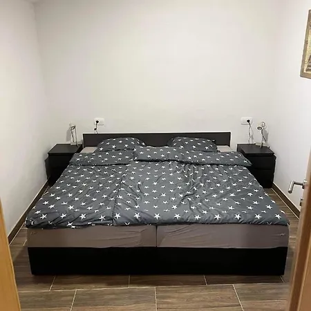 公寓 Apartma Mia Črni Kal