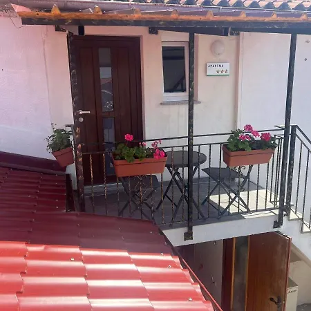 Apartma Mia Črni Kal