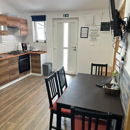 Apartma Mia * Črni Kal