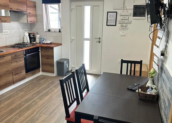 Apartma Mia * Črni Kal